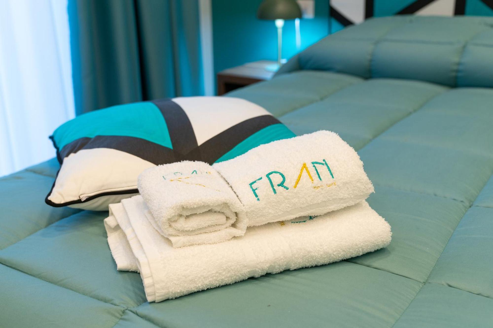 Fran City Suite Vico Equense Eksteriør bilde
