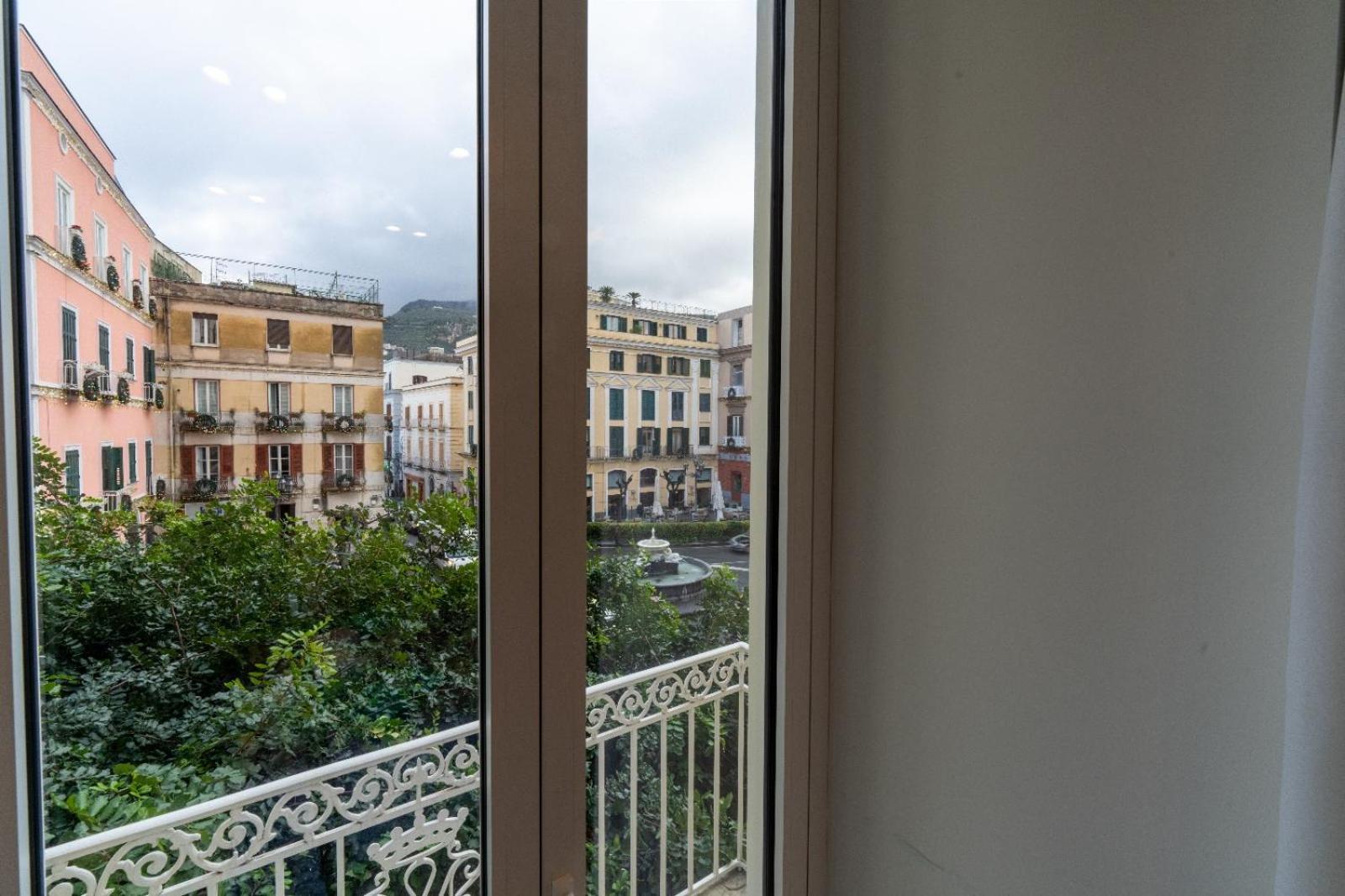 Fran City Suite Vico Equense Eksteriør bilde
